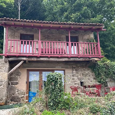 A Ribeira O Lagar De Guxeva